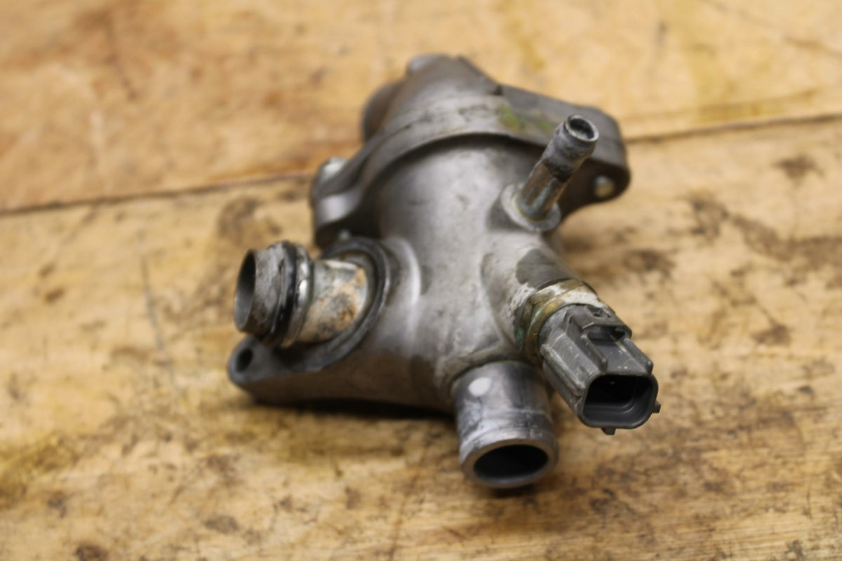 09-10 SUZUKI BOULEVARD M109R THERMOSTAT HOUSING ASSEMBLY BB318