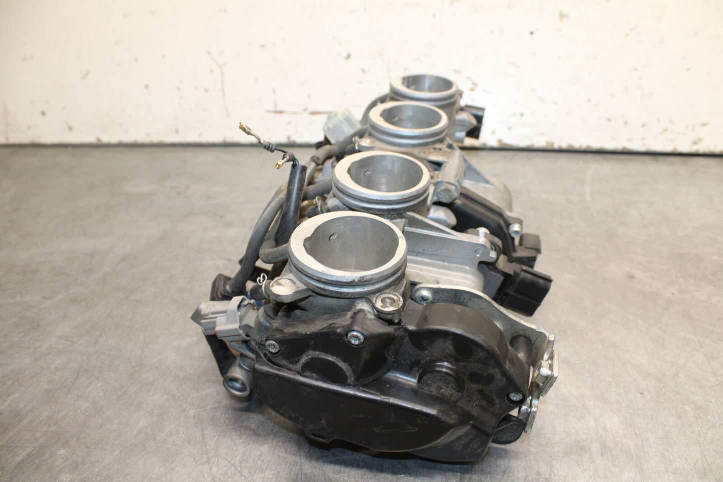 07-08 YAMAHA YZF R1 MAIN FUEL INJECTORS / THROTTLE BODIES BB724