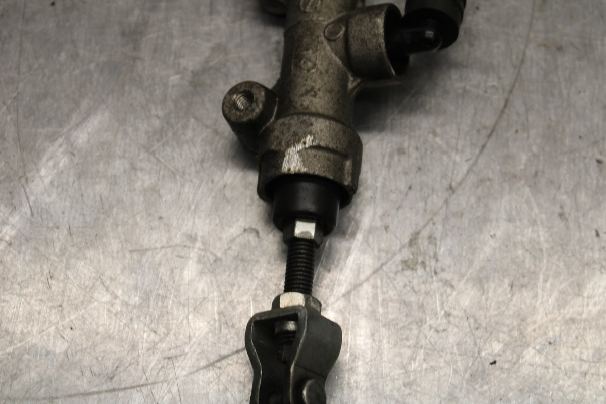 08-10 SUZUKI GSXR 600 REAR BACK BRAKE MASTER CYLINDER W RESERVOIR BB116