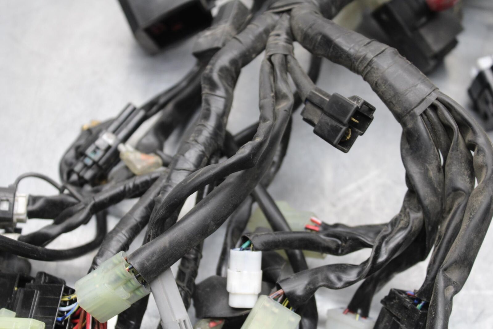 19-21 YAMAHA YZF R3 MAIN ENGINE WIRING HARNESS MOTOR WIRE LOOM BB588