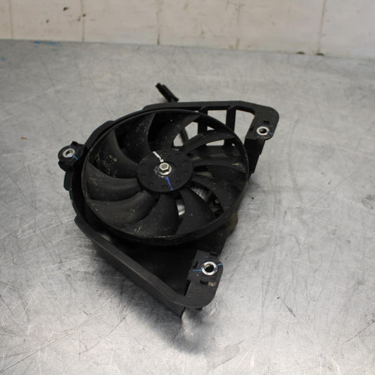 17-18 YAMAHA YZF R3 ENGINE RADIATOR COOLING FAN BB438