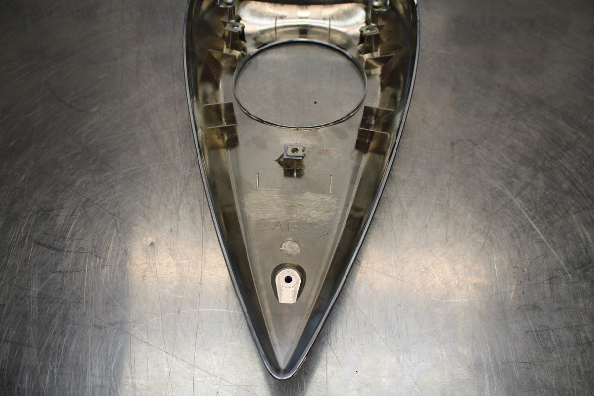 09 YAMAHA V STAR 950 GAS TANK CAP COVER TRIM PANELCOWL FAIRING BB172
