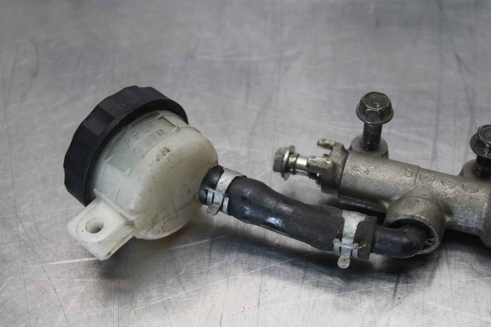 03-08 KAWASAKI VULCAN 1600 REAR BACK BRAKE MASTER CYLINDER W RESERVOIR BB196