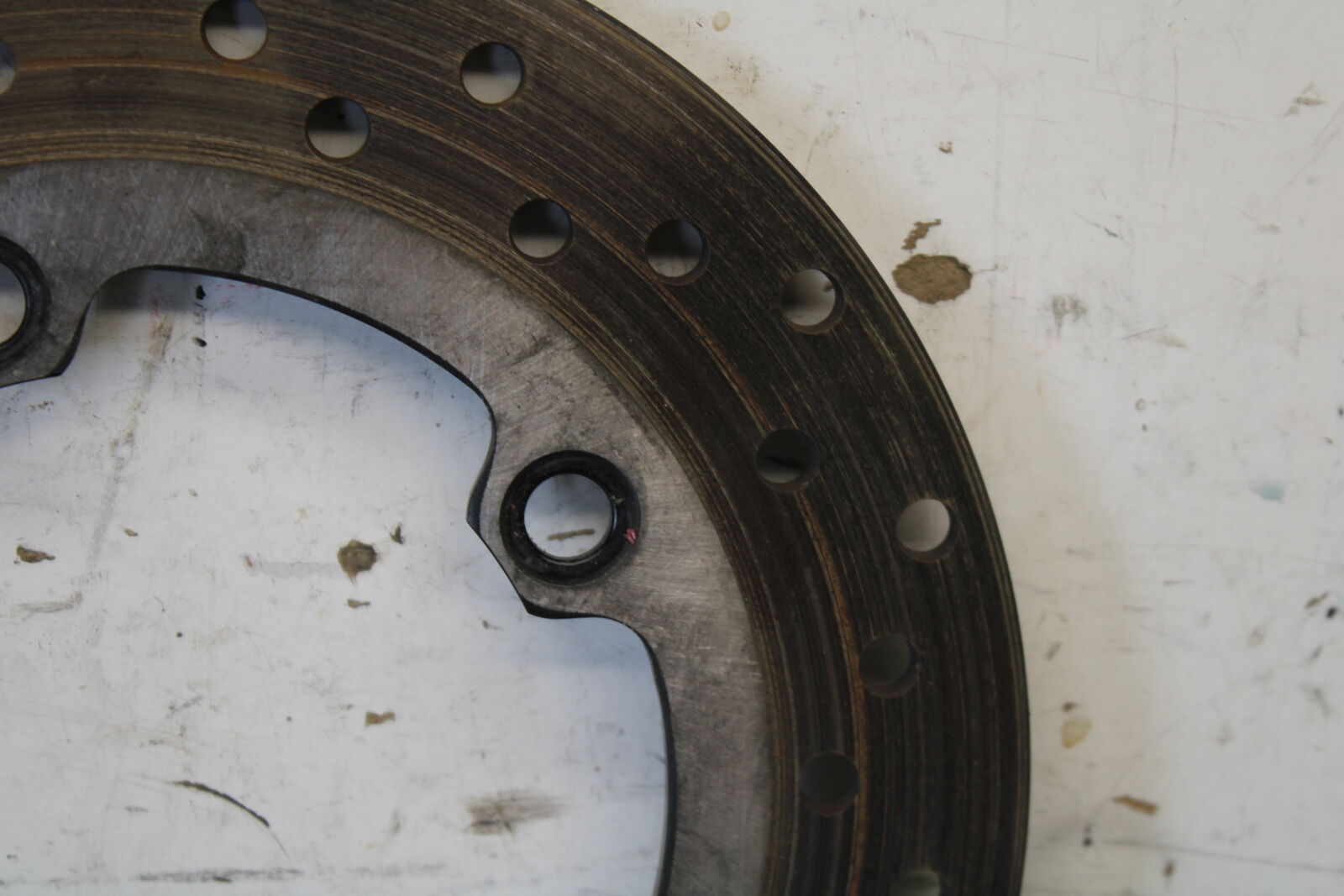 08-16 YAMAHA YZF R6 REAR ROTOR BACK BRAKE DISC 5SL-2582W-00-00 BB665