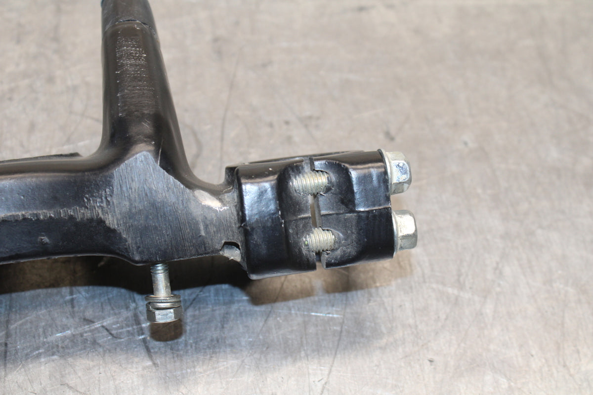 82-83 YAMAHA IT175 FORKS UPPER TRIPLE TREE CLAMP BB108