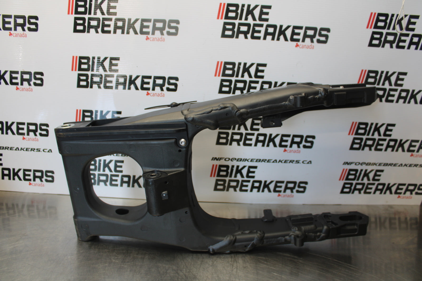 23-24 KAWASAKI NINJA ZX14R NEW!! REAR SWINGARM BACK SUSPENSION SWING ARM BB169