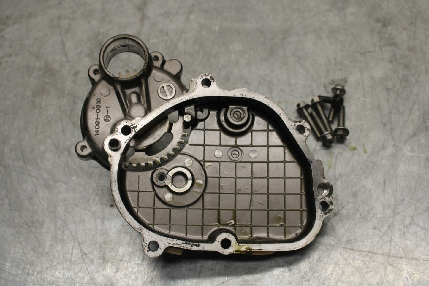 19-20 KAWASAKI NINJA ZX6R STARTER SIDE ENGINE MOTOR COVER BB419