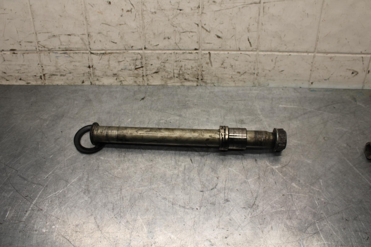 2006 Yamaha YZF R6 REAR AXLE BACK WHEEL RIM BOLT AXEL 2C0-25381-00-00 BB560