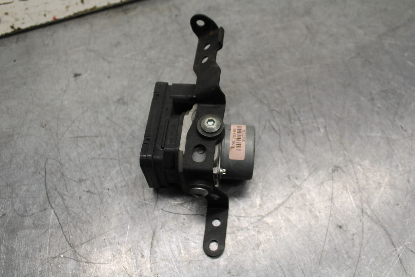 19-22 KAWASAKI Z400 ABS PUMP UNIT MODULE BB738