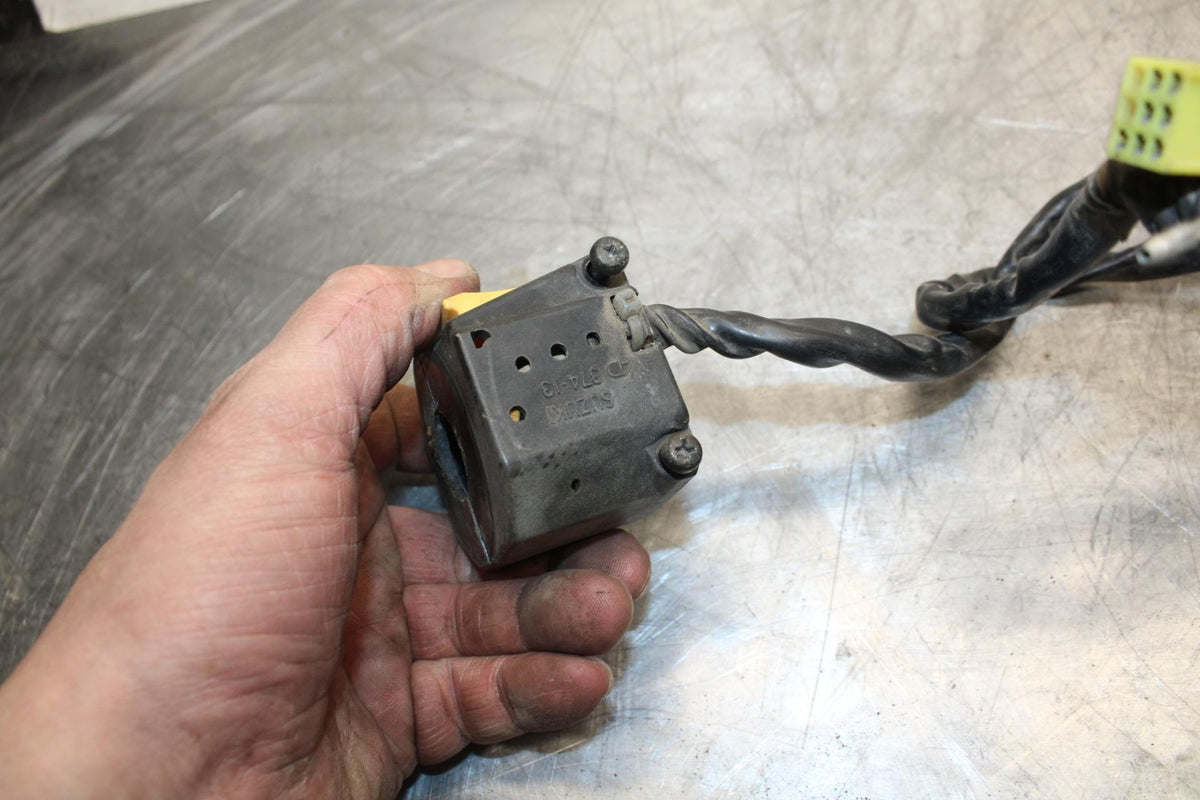 91-92 SUZUKI GSXR750 M  LEFT CLIP ON HANDLE HORN SIGNALS SWITCH SWITCHES BB493