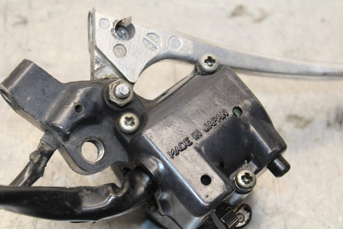 1977 Honda CB550K --- LEFT CLIP ON HANDLE HORN SIGNALS SWITCH  BB592