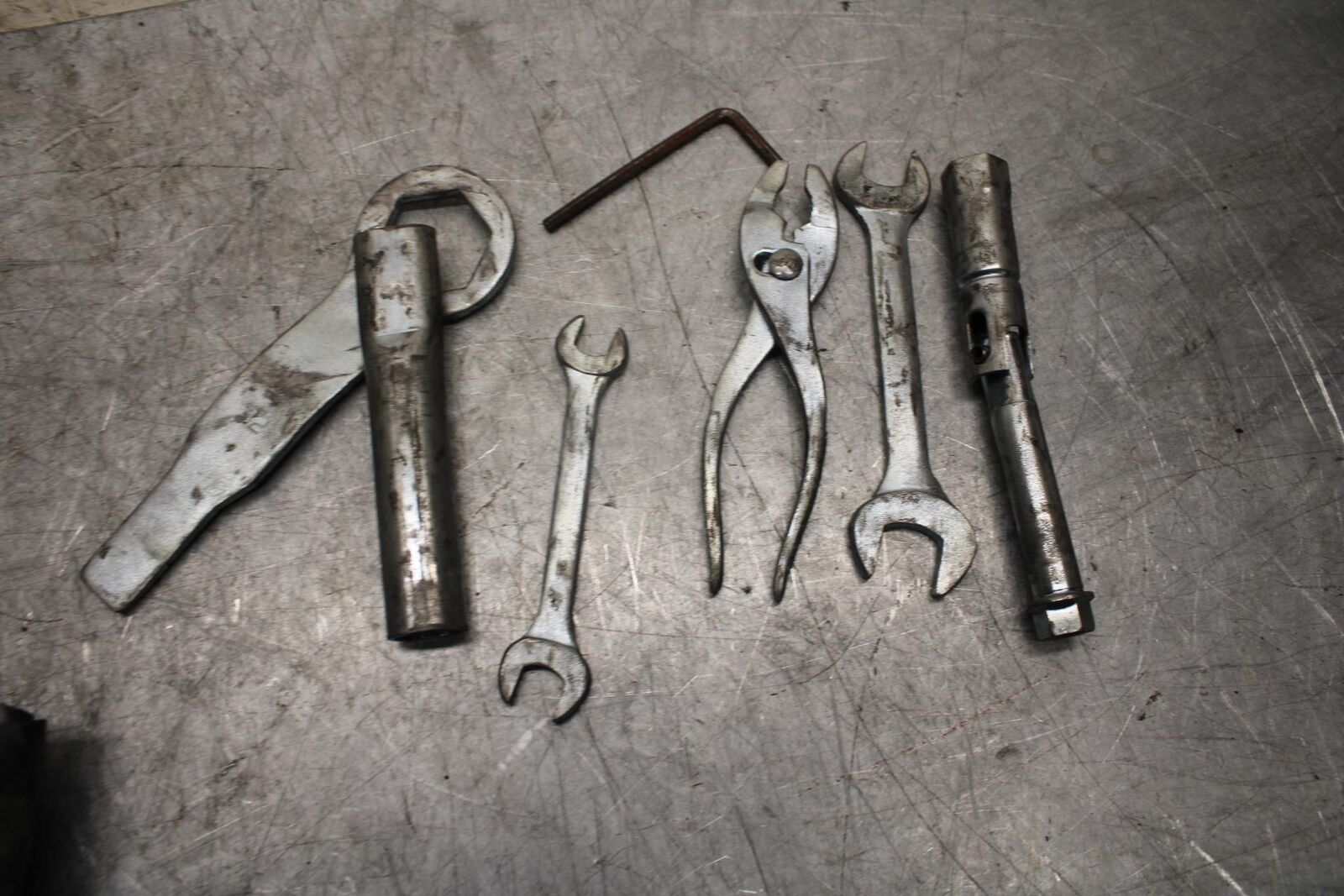 2009 Kawasaki Ninja ZX6R ZX600R STOCK TOOLS OEM TOOL BAG KIT SET BB538