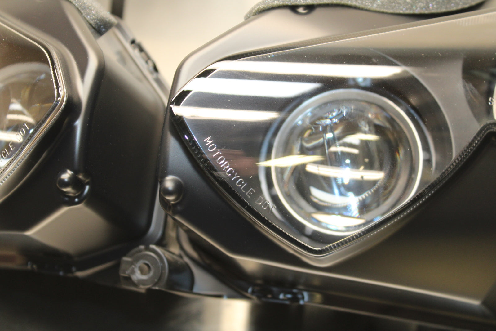 23-24 KAWASAKI NINJA ZX14R NEW!!! FRONT HEADLIGHT HEAD LIGHT LAMP BB141