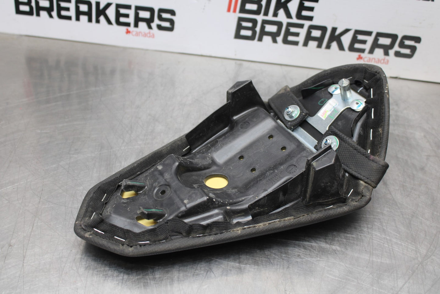 18-23 KAWASAKI NINJA 400 EX400 ABS REAR BACK PASSENGER SEAT PAD SADDLE BB177