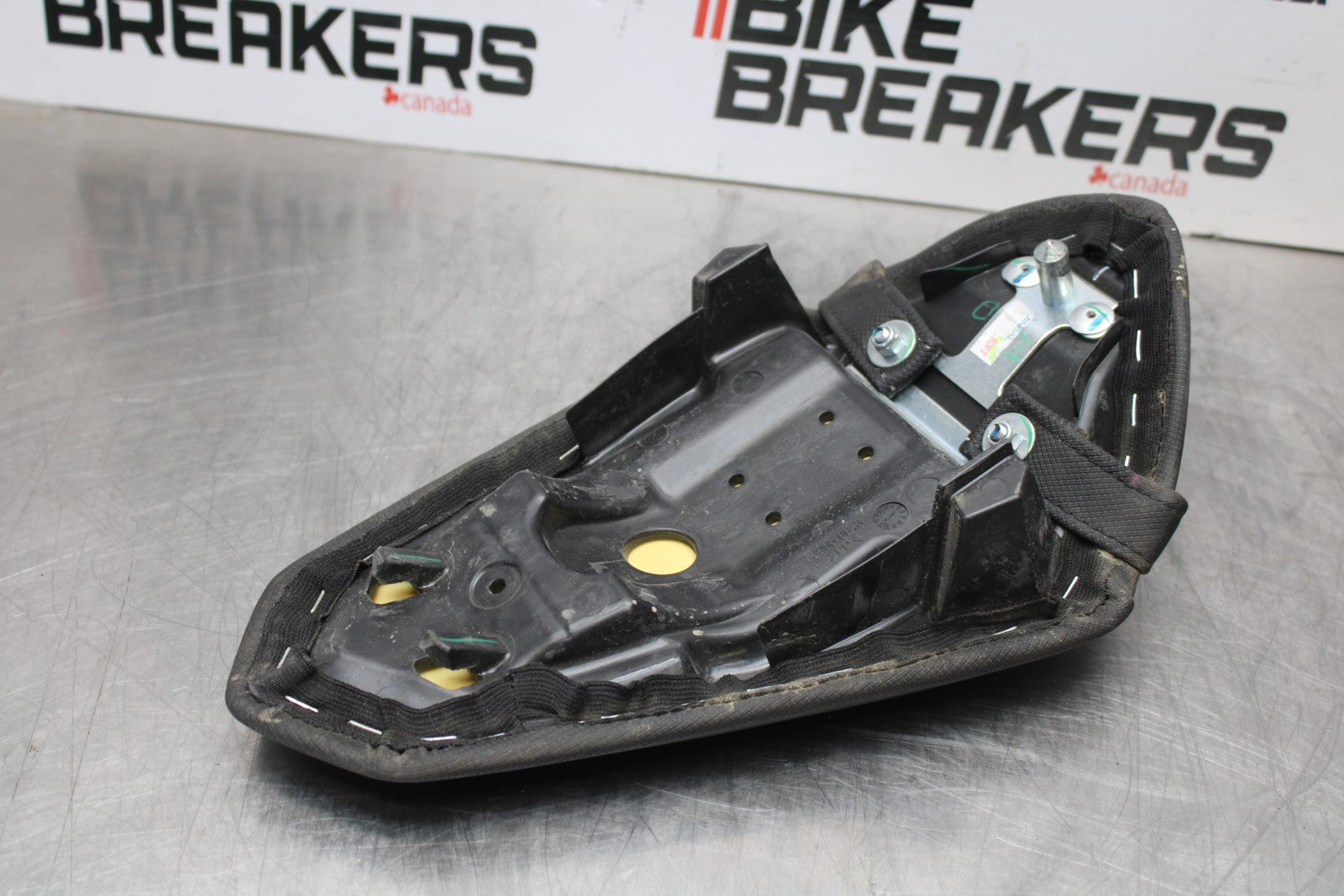 18-23 KAWASAKI NINJA 400 EX400 ABS REAR BACK PASSENGER SEAT PAD SADDLE BB177