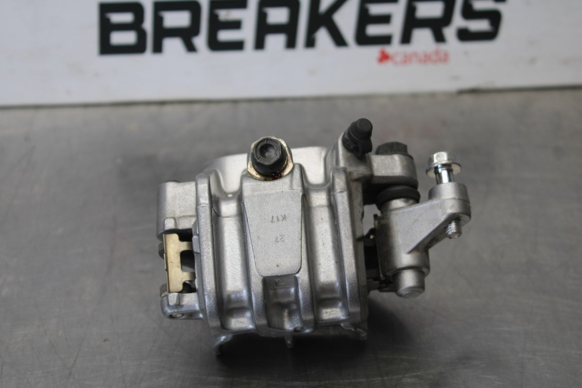 03 HONDA SHADOW SPIRIT 750 VT750DC LEFT FRONT BRAKE CALIPER BB907