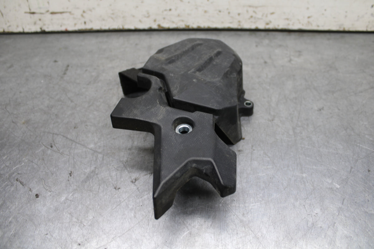 24 KAWASAKI NINJA 500 ABS ENGINE SPROCKET COVER BB744