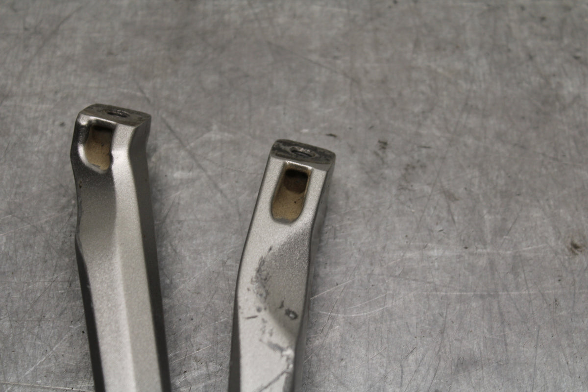 07-08 YAMAHA YZF R1 REAR BACK PASSENGER PEG SET PAIR BB724