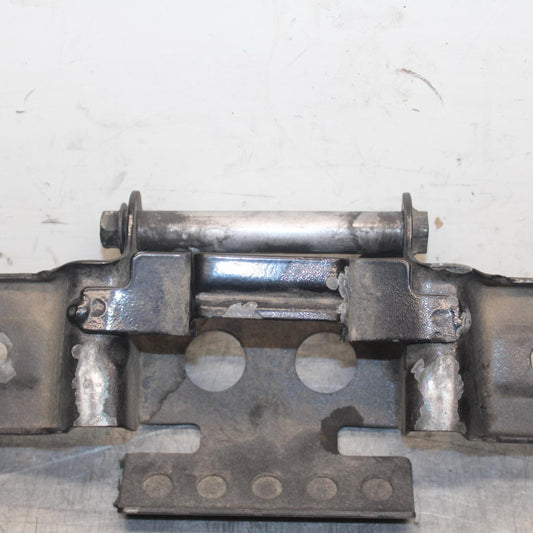 1999 Suzuki GSXR600 FRONT GAS TANK BRACKET MOUNT BB608