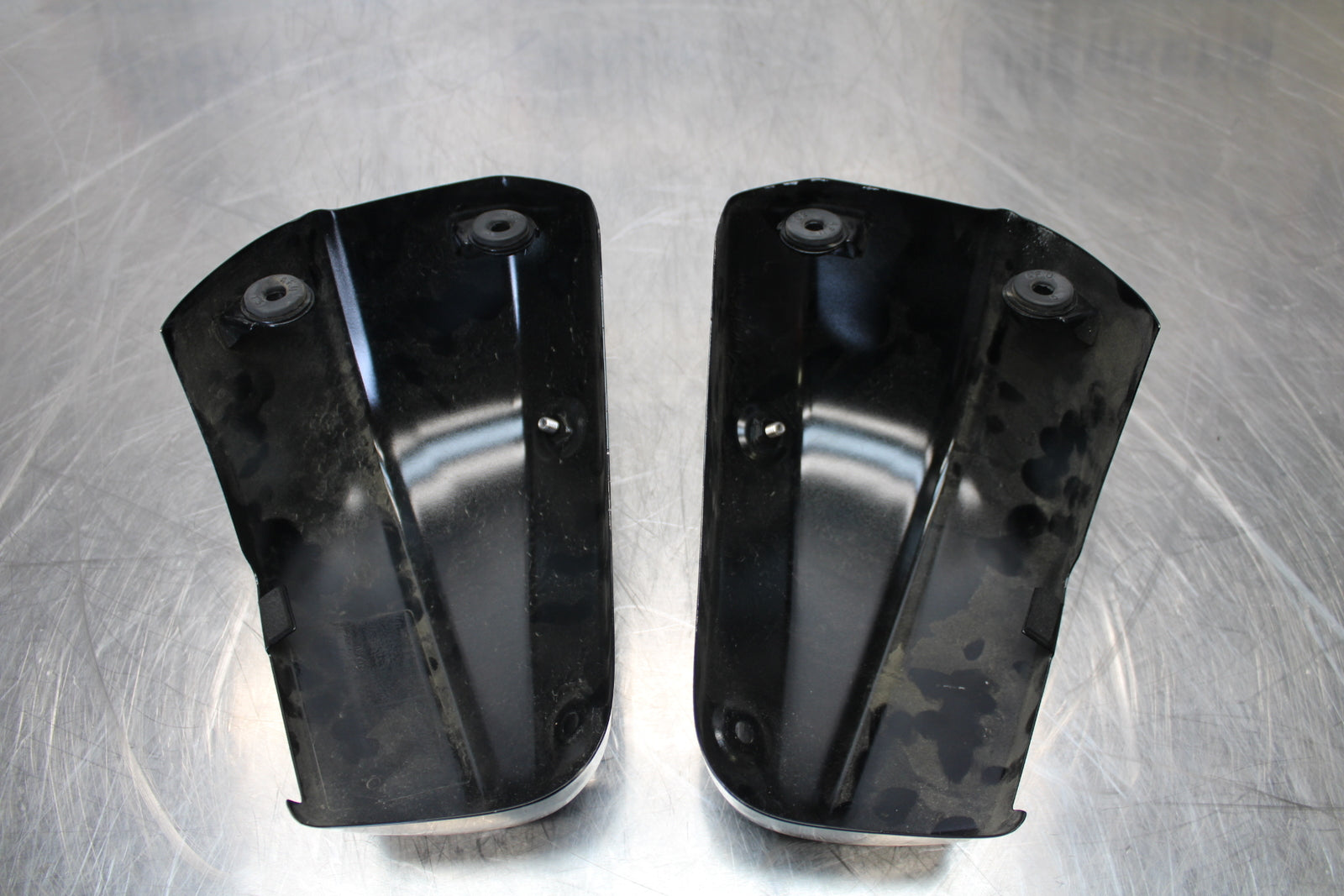 09 YAMAHA ROYAL STAR XVZ1300TF VENTURE SIDE COVER PANEL COWL FAIRING SET  BB151 