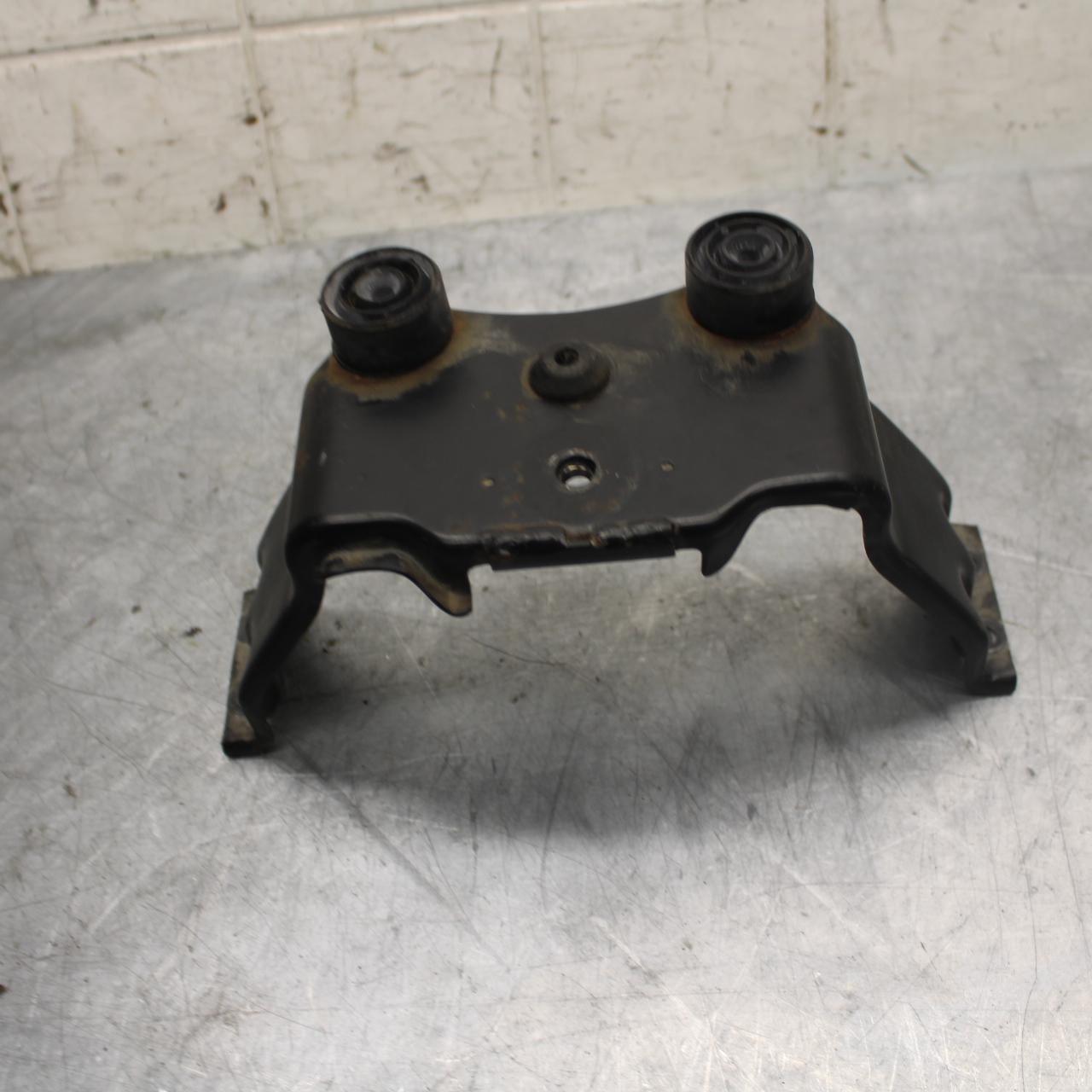 2005 Kawasaki Ninja 500R EX500D GAS TANK FUEL CELL PETROL RESERVOIR BRACKET BB36