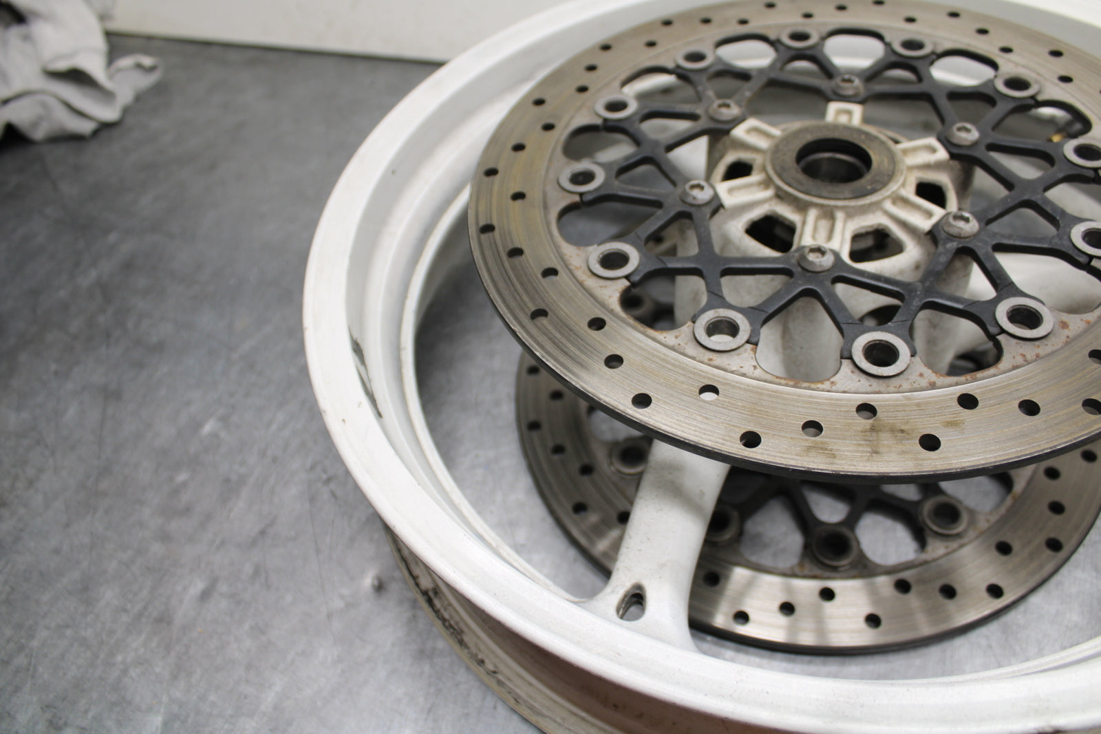08-10 SUZUKI GSXR 600 FRONT WHEEL FRONT RIM BB753