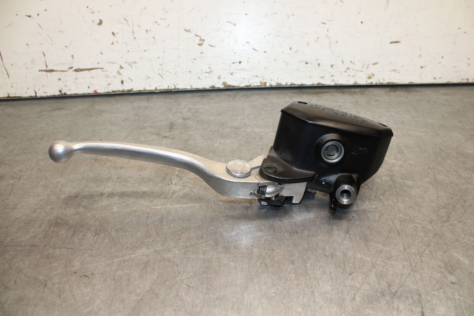 18-24 KAWASAKI NINJA 650 FRONT BRAKE MASTER CYLINDER w/ LEVER BB725