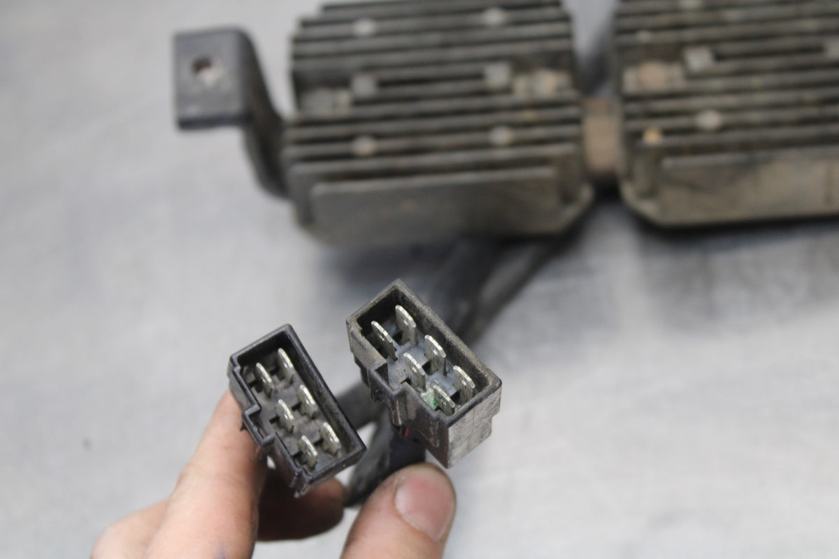 03-08 KAWASAKI VULCAN 1600 RECTIFIER VOLTAGE REGULATOR SET PAIR BB196