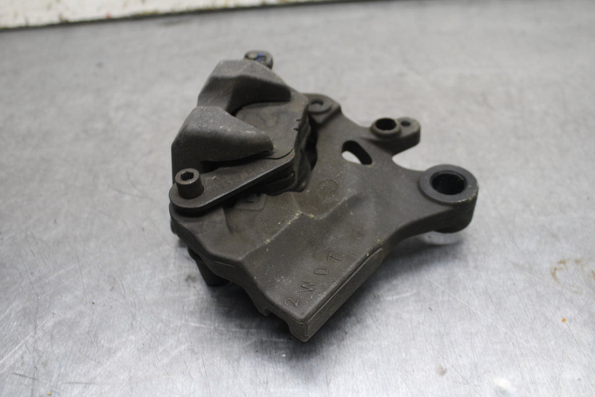 15-17 YAMAHA YZF R3 REAR BACK BRAKE CALIPER W MOUNT BRACKET BB111