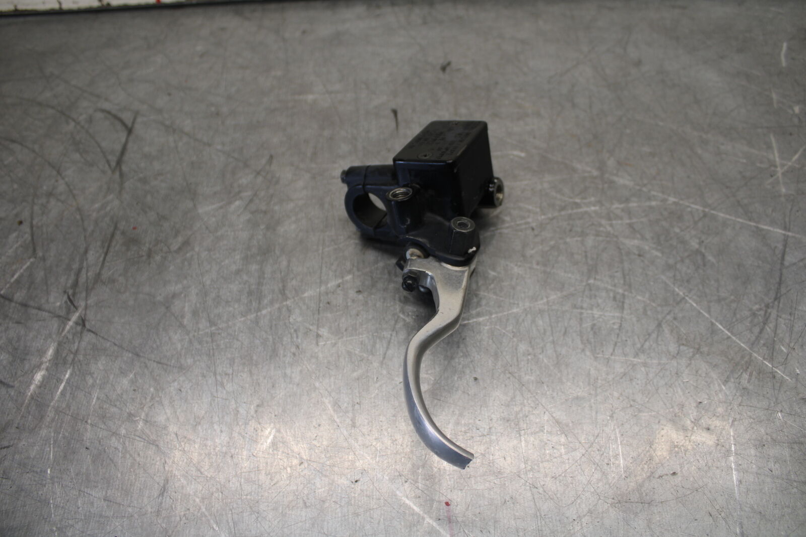 08-18 KAWASAKI KLR650 FRONT BRAKE MASTER CYLINDER w/ LEVER BB707