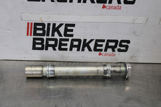 17 YAMAHA YZF R6 FRONT WHEEL RIM AXLE PIVOT BOLT BB922