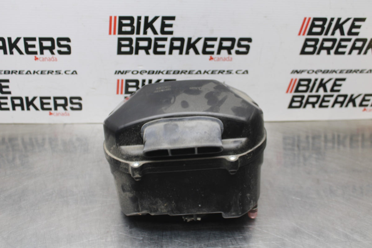 17-24 SUZUKI SV650 AIRBOX AIR INTAKE FILTER BOX BB829