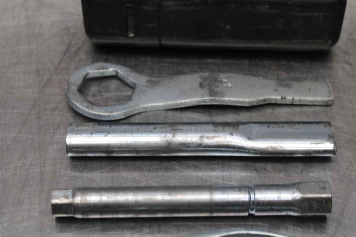 13 YAMAHA YZF R1 STOCK TOOLS OEM TOOL BAG KIT SET BB781