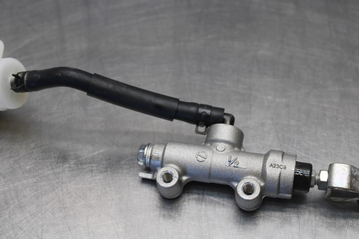 23 KAWASAKI NINJA 650 EX650 REAR BACK BRAKE MASTER CYLINDER W RESERVOIR BB920