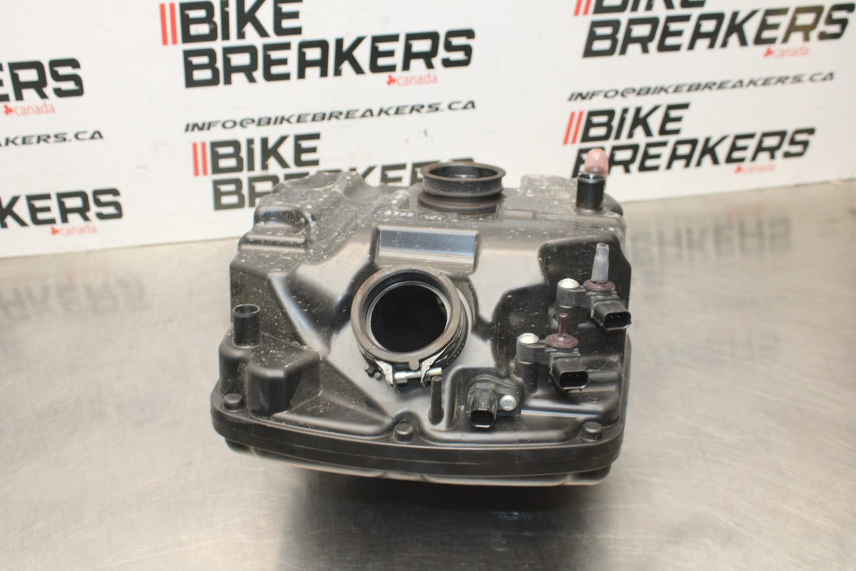 17-24 SUZUKI SV650 AIRBOX AIR INTAKE FILTER BOX BB829