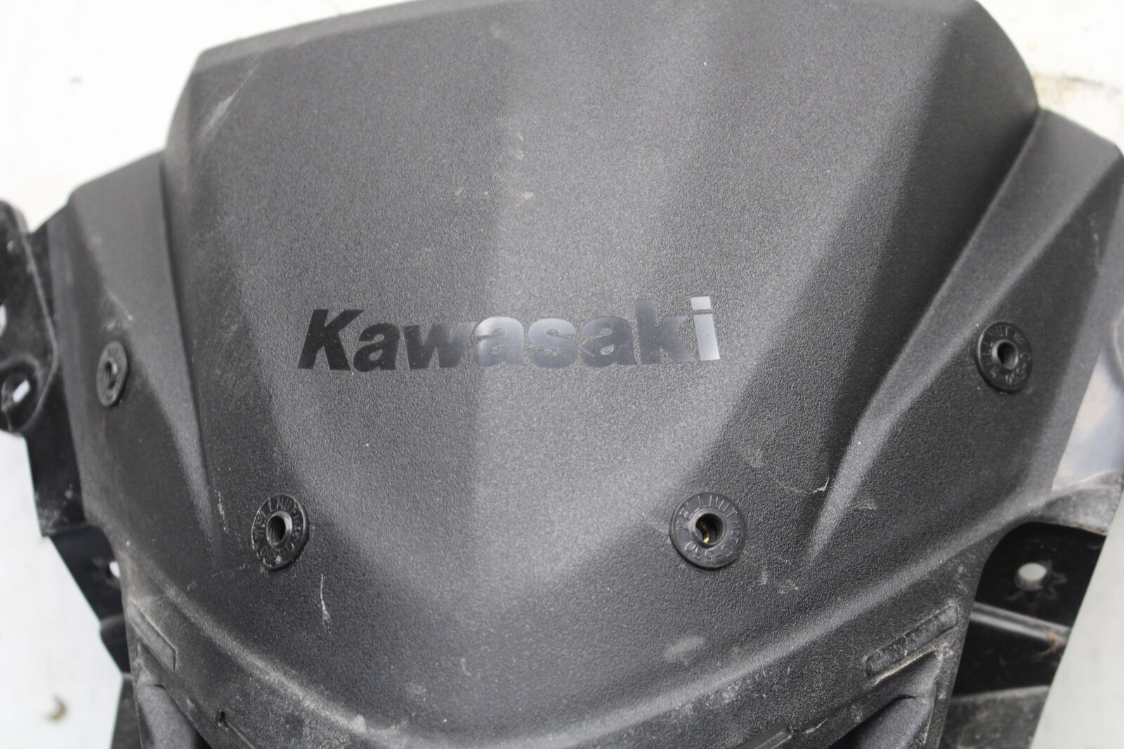 13-18 KAWASAKI NINJA ZX6R FRONT CENTER COWL FAIRING 55028-0443 BB666