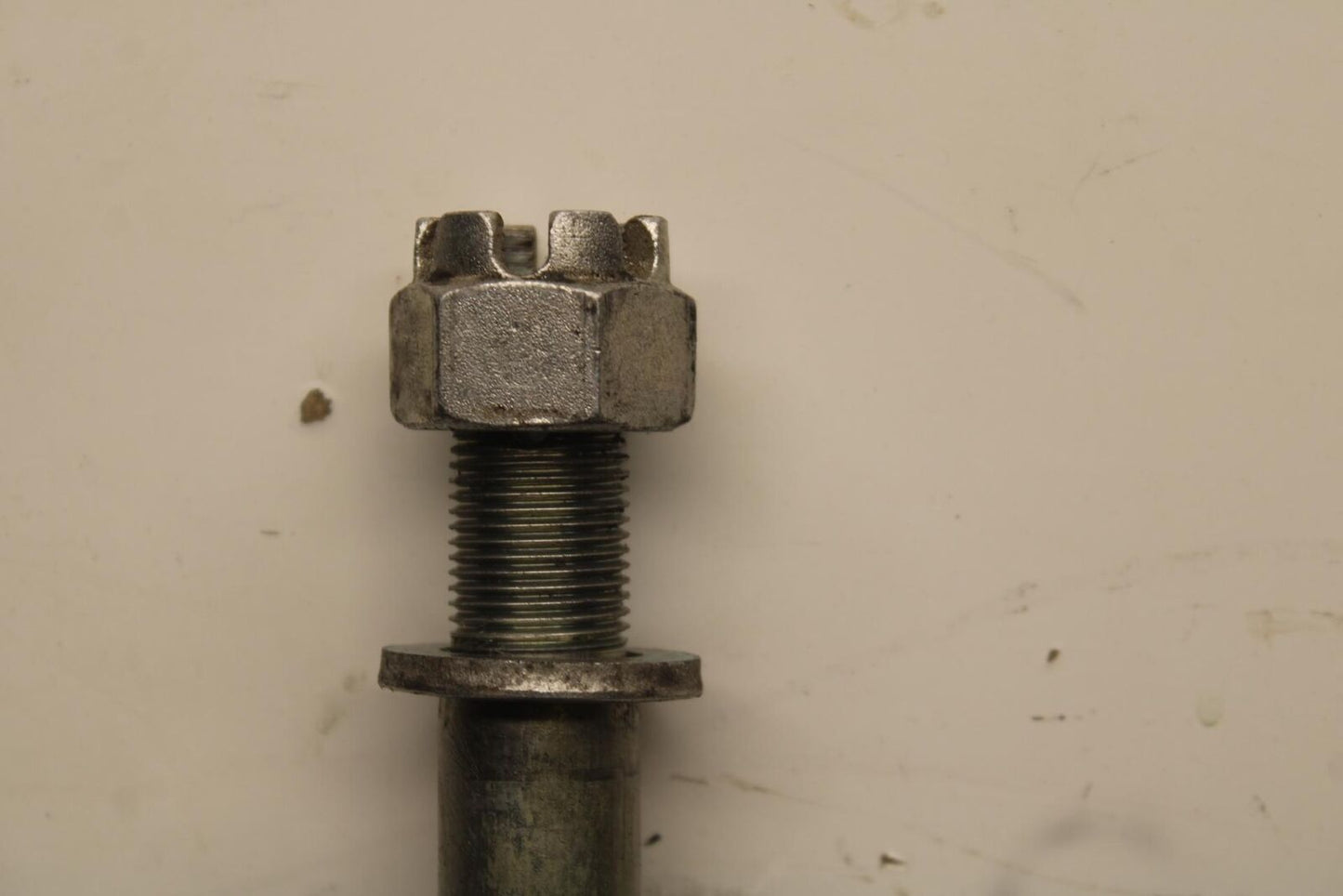 12-17 KAWASAKI ER-6N Z650 REAR AXLE BACK WHEEL RIM PIVOT BOLT AXEL BB607