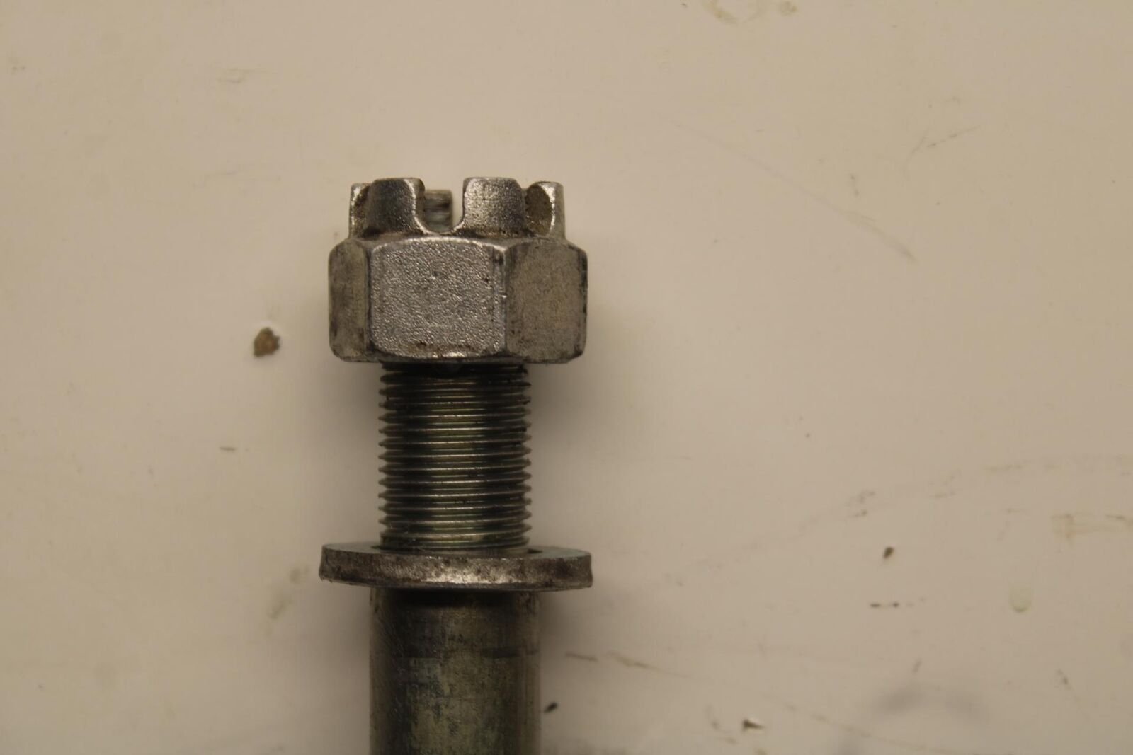 12-17 KAWASAKI ER-6N Z650 REAR AXLE BACK WHEEL RIM PIVOT BOLT AXEL BB607