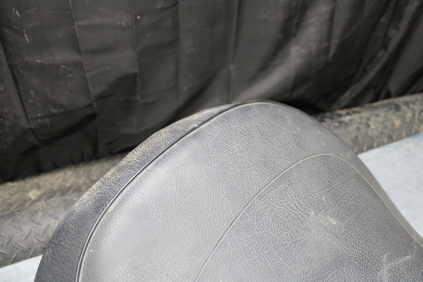 00 SUZUKI INTRUDER 1500 VL1500 FRONT DRIVERS SEAT BB761