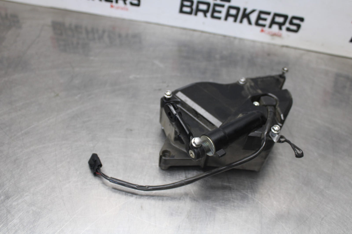 15-26 SUZUKI GSXR600 ENGINE SPROCKET COVER BB888