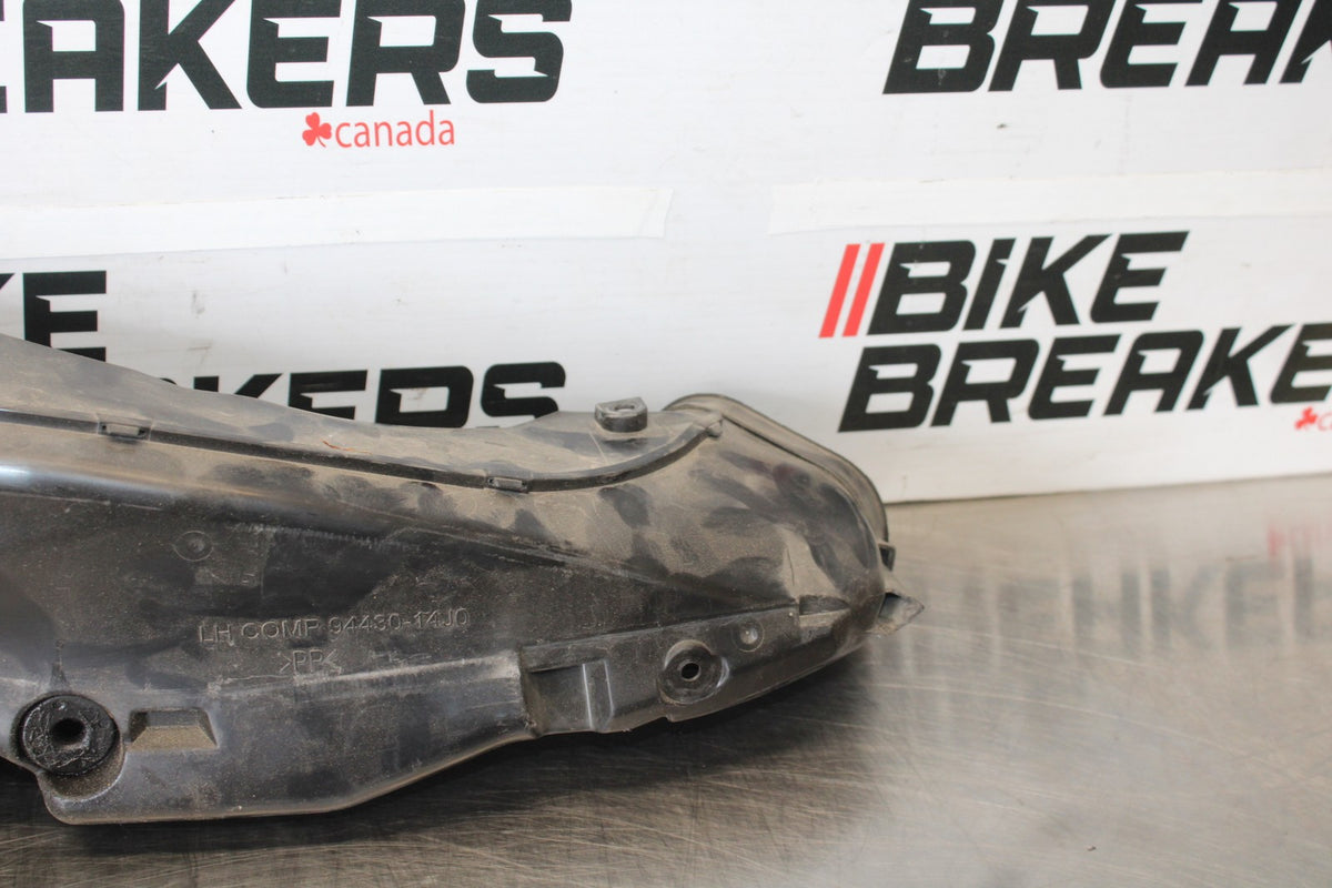 11-24 SUZUKI GSXR750 RIGHT LEFT AIR INTAKE DUCTS BB879