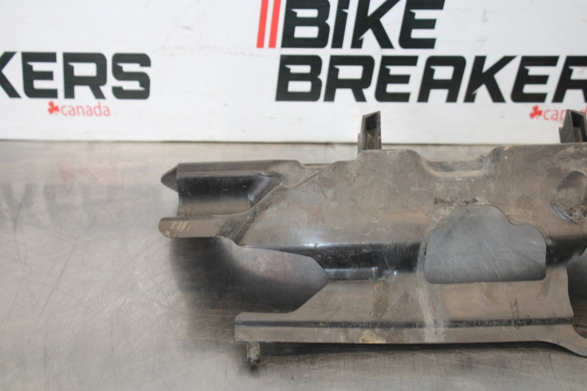 11-24 SUZUKI GSXR750 LOWER FRONT INNER COWL FAIRING  BB879