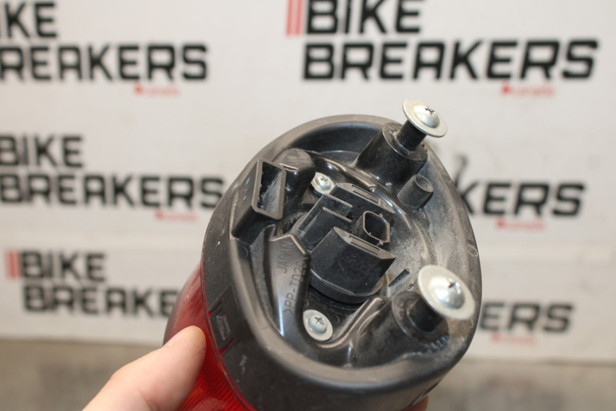 23 KAWASAKI Z900RS REAR TAIL TAILLIGHT BACK BRAKE LIGHT BB935