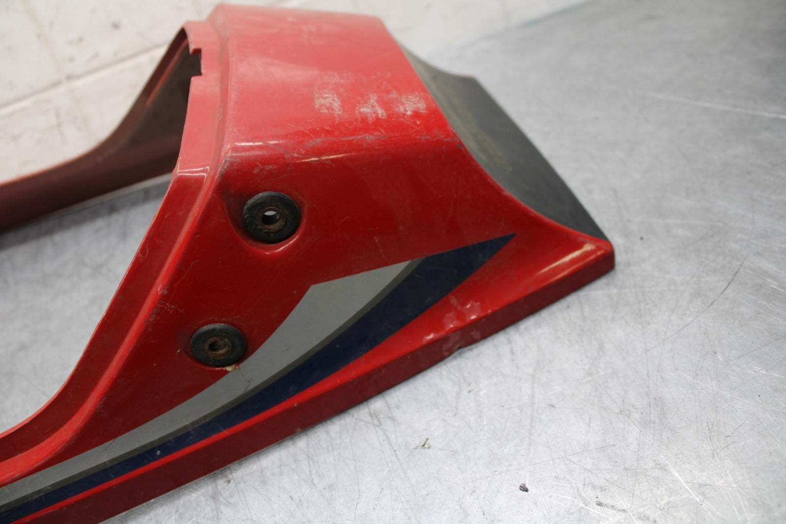 1983 Kawasaki GPz305 EX305B Belt REAR BACK TAIL FAIRING COWL SHROUD #A