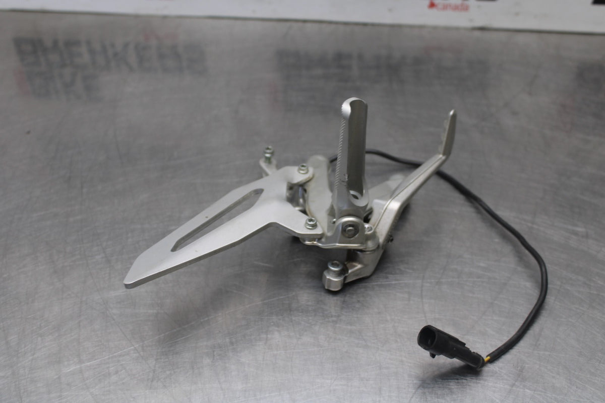 16 DUCATI 959 PANIGALE RIGHT REARSET REAR SET DRIVER FOOT PEG REST STOP BB912