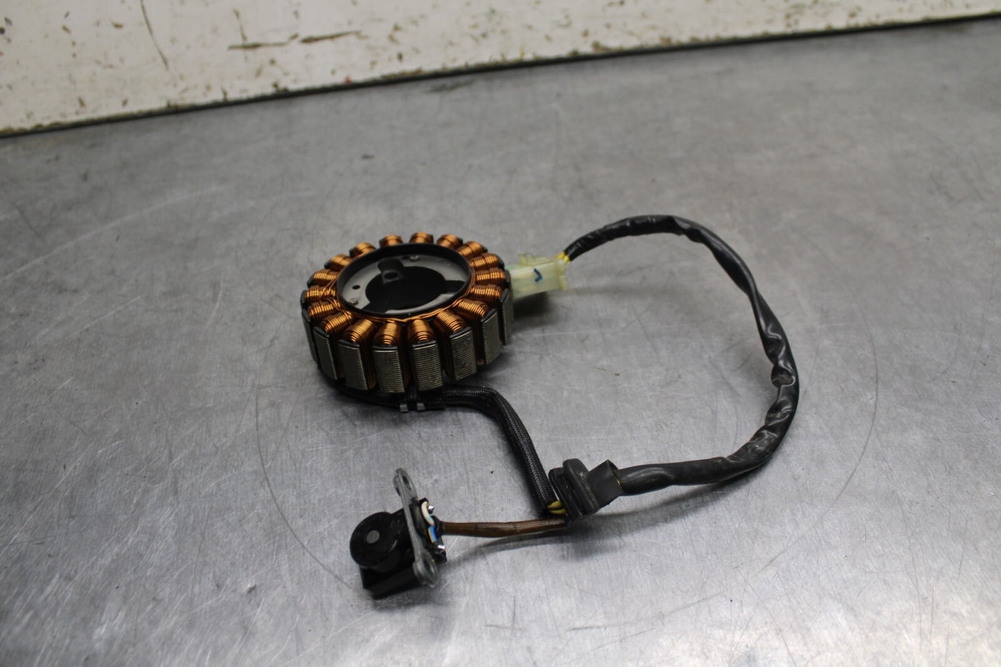 08 HONDA CBR125R STATOR GENERATOR ALTERNATOR MAGNETO BB114