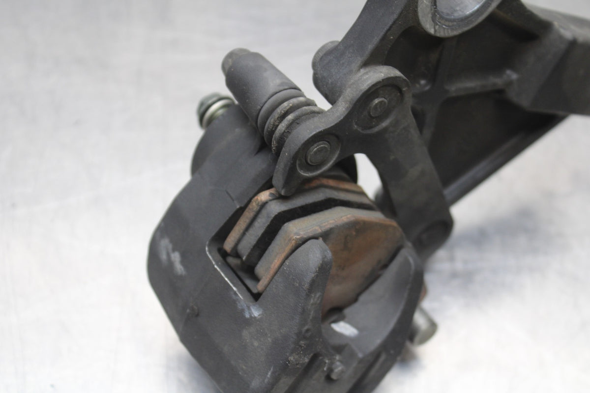 07-08 KAWASAKI NINJA ZX6R REAR BACK BRAKE CALIPER W MOUNT BRACKET BB199
