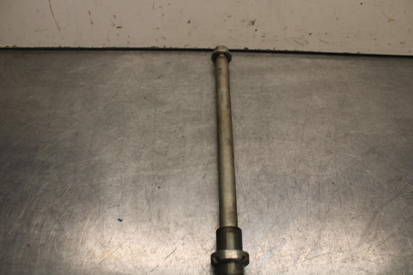 2006 Suzuki SV650 REAR SWINGARM BOLT SUSPENSION PIVOT AXLE 61211-17G00 BB93