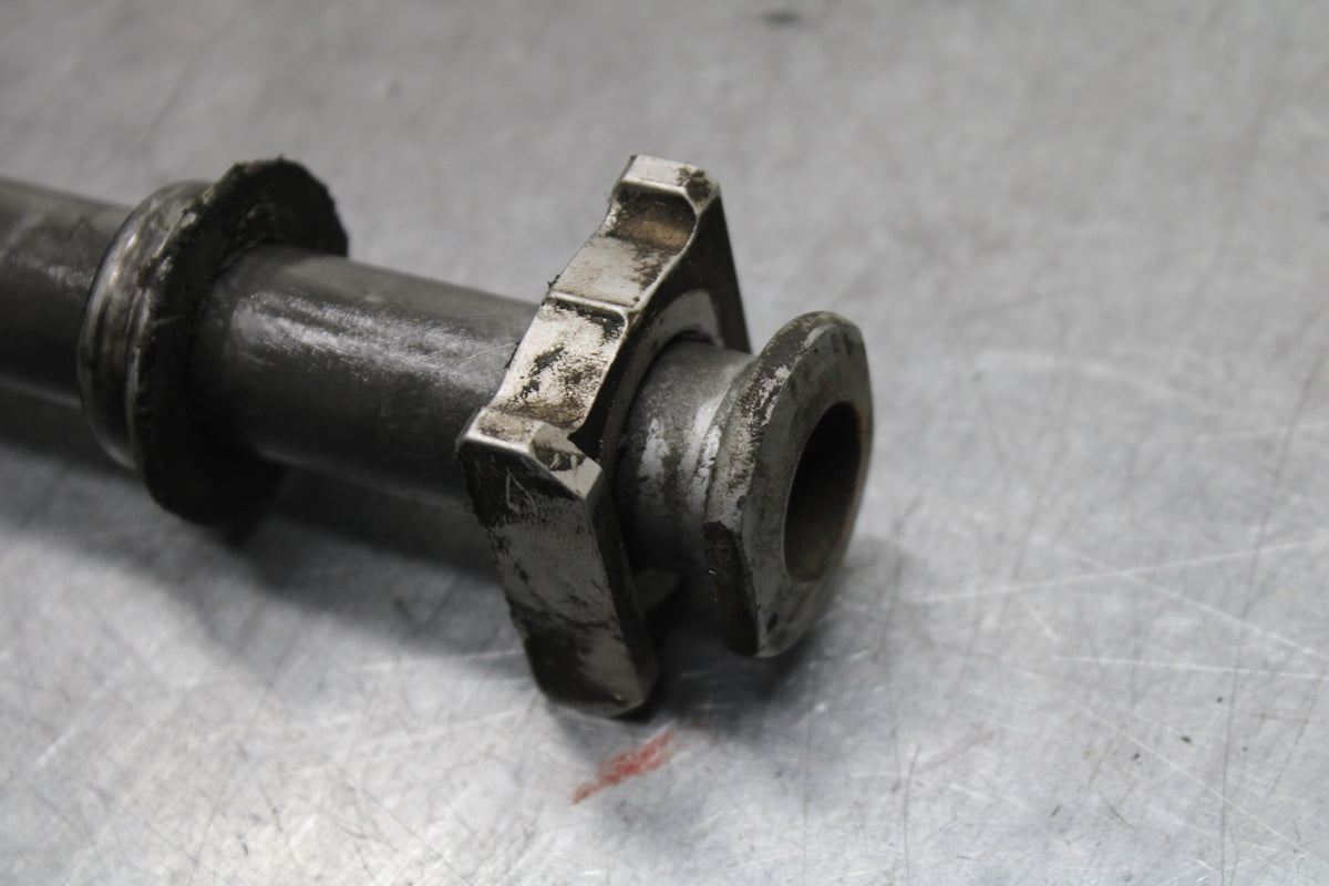 06-07 HONDA CBR1000RR REAR AXLE BACK WHEEL RIM PIVOT BOLT AXEL BB756