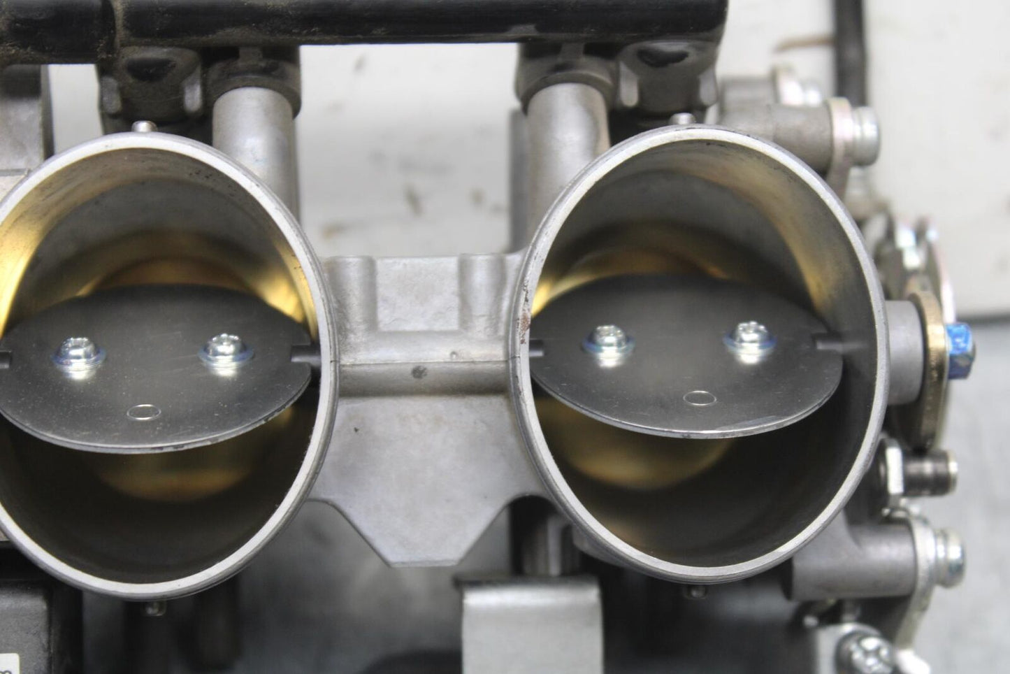 09-12 KAWASAKI NINJA ZX6R MAIN FUEL INJECTORS / THROTTLE BODIES 16163-0128 BB640